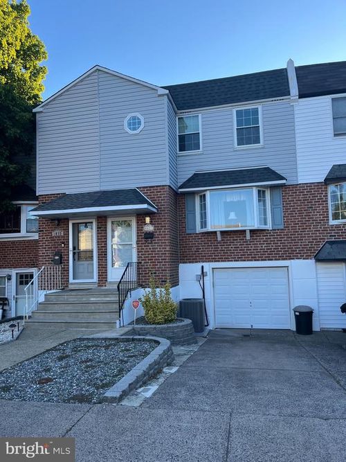 4417 Crosland Rd, PHILADELPHIA, PA, 19154-4343 | Card Image