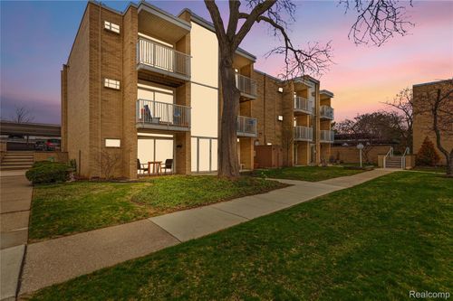 apt-g1-4913 Crooks Rd, Royal Oak, MI, 48073-1249 | Card Image