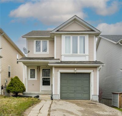 652 Royal Fern St, House other with 4 bedrooms, 1 bathrooms and 2 parking in Waterloo ON | Image 1