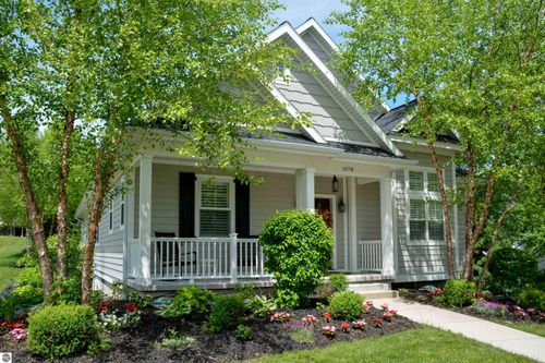 10758 Shrewbury Rd, Traverse City, MI, 49684-6236 | Card Image