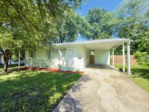 1116 N Clay St, Nevada, MO, 64772-1324 | Card Image