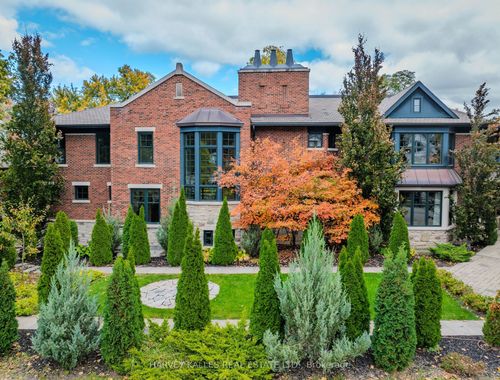 89 Kingsway Cres, Etobicoke, ON, M8X2R8 | Card Image