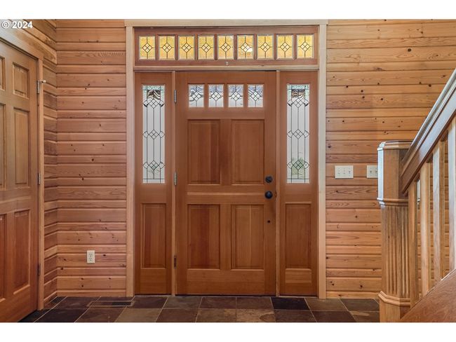 17765 Monnier Rd Ne, House other with 5 bedrooms, 4 bathrooms and 4 parking in Hubbard OR | Image 4
