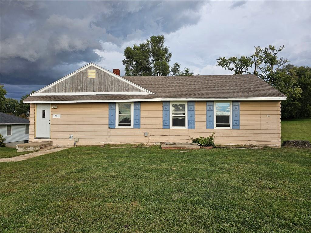 Trevillian Dr, Saint Joseph, MO 64507