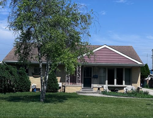 7939 N Neva Ave, Niles, IL, 60714-3211 | Card Image