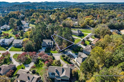 330 Kiyuga Way, Loudon, TN, 37774-2706 | Card Image