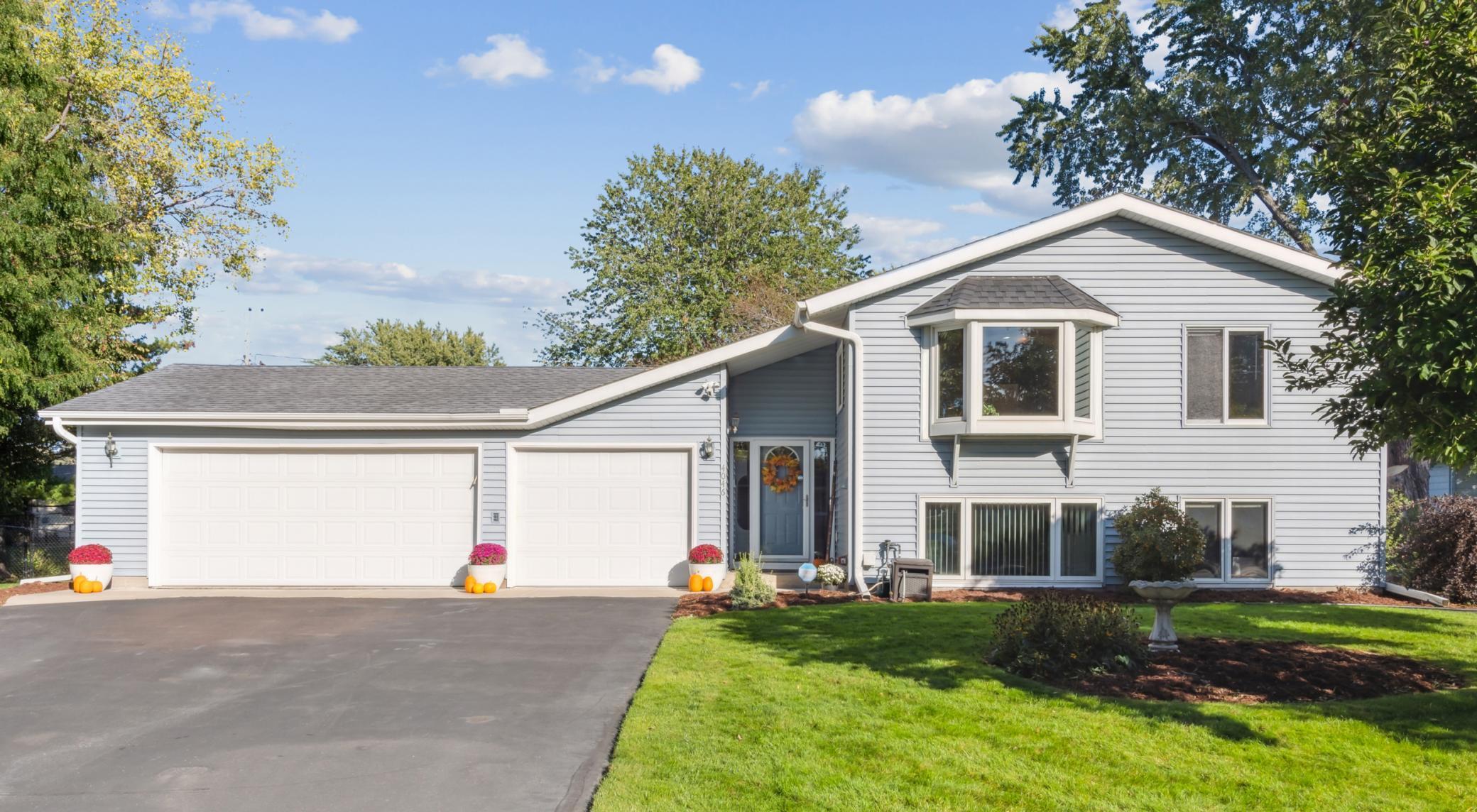 Amethyst Ln, Saint Paul, MN 55122