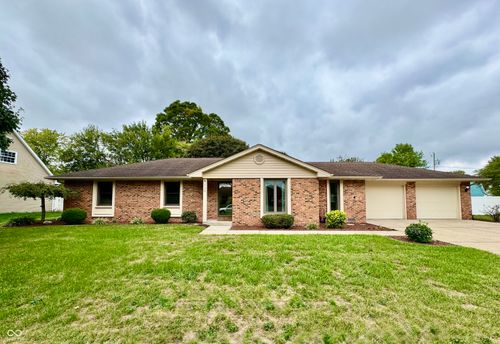 728 S Sycamore Rd, Seymour, IN, 47274-2642 | Card Image