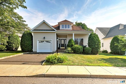 15-15 Jasmine Cir, Milford, CT, 06461-1787 | Card Image