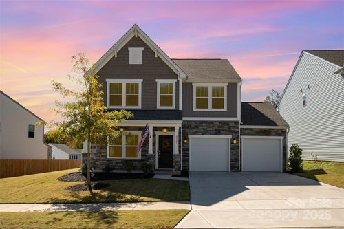 3151 Pinehills Way, Mount Holly, NC, 28120-0375 | Card Image