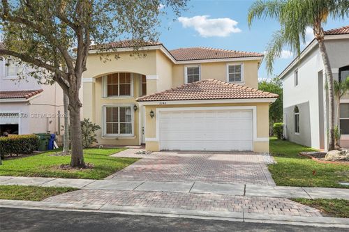 2142 Nw 77th Ter, Pembroke Pines, FL, 33024 | Card Image