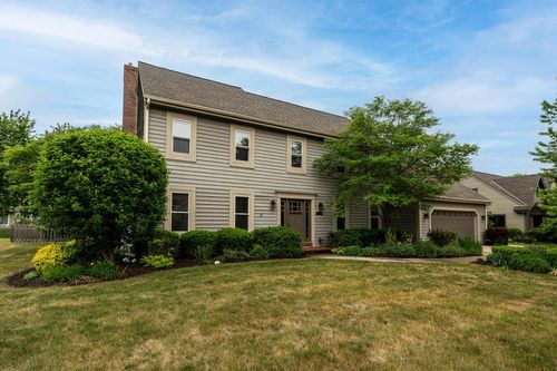 10133 N Foxkirk Drive, Mequon, WI, 53097 | Card Image