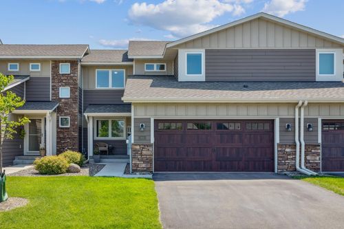10781 Retreat Ln, Woodbury, MN, 55129-6913 | Card Image