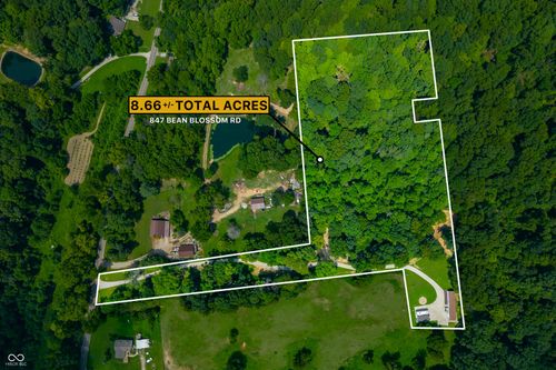 7847 Bean Blossom Rd, Trafalgar, IN, 46181-8767 | Card Image