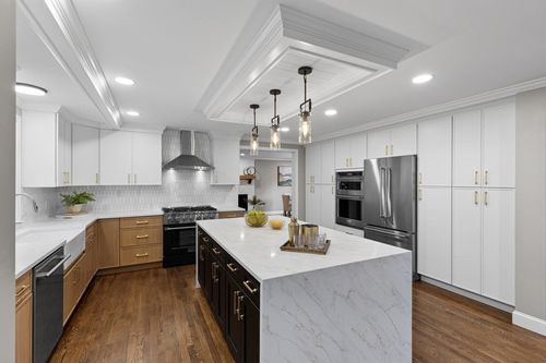 12 Brookside Ln, Norfolk, MA, 02056-1170 | Card Image