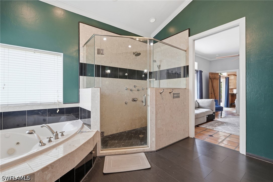 Residential in Naples 4