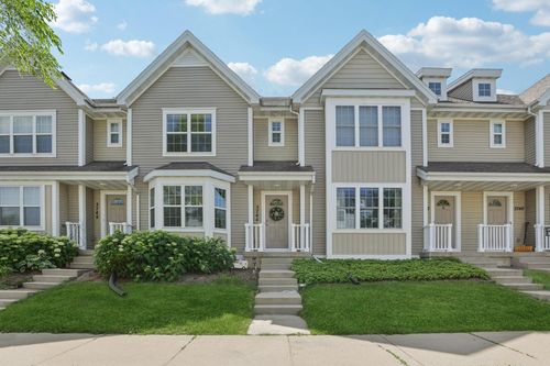 3744 Mammoth Trl, Madison, WI, 53719-4092 | Card Image