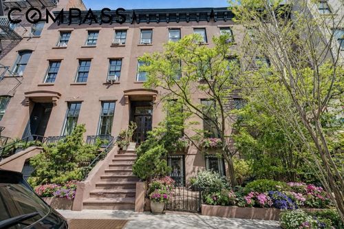 39 Schermerhorn St, Brooklyn, NY, 11201-4802 | Card Image