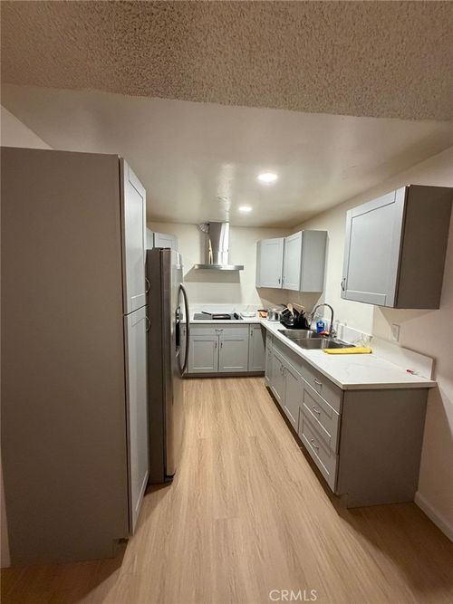 s4-1602 N King St, Santa Ana, CA, 92703-1942 | Card Image