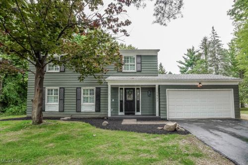 1557 Amboy Dr, Hudson, OH, 44236-3805 | Card Image