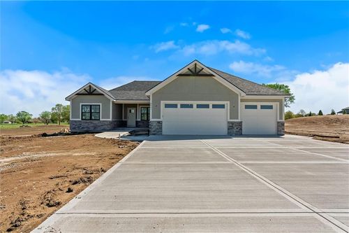 9901 Stockdale Rd, Liberty, MO, 64068 | Card Image