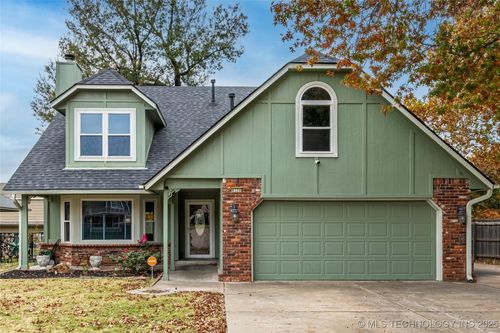 6320 S Cedar Ave, Broken Arrow, OK, 74011-4105 | Card Image