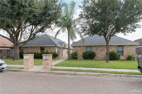 apt-2-1908 Bahamas Dr, Edinburg, TX, 78541-3940 | Card Image