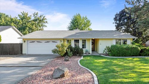 4212 Meadowsweet St, Pasco, WA, 99301-9443 | Card Image