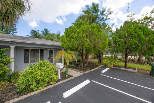 4500 Ne 15th Ave, Oakland Park, FL, 33334-4245 | Card Image