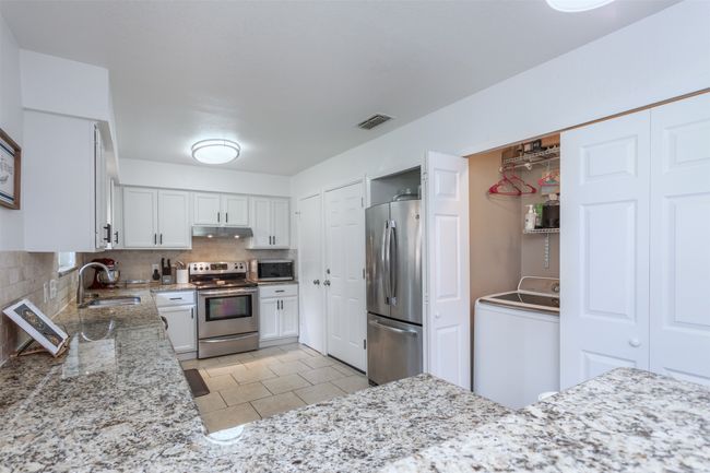 502 E Alexander Ln, House other with 3 bedrooms, 2 bathrooms and null parking in Euless TX | Image 11