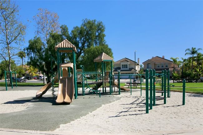 26691 Bridlewood Dr, House other with 4 bedrooms, 3 bathrooms and 3 parking in Laguna Hills CA | Image 46