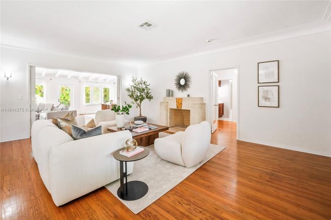 1015 Catalonia Ave, House other with 3 bedrooms, 3 bathrooms and null parking in Coral Gables FL | Image 7