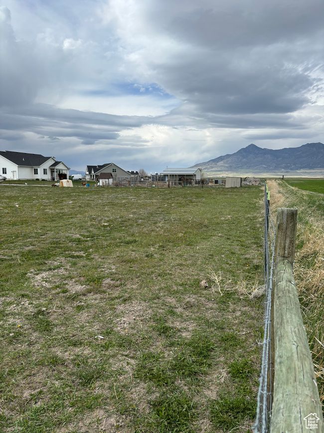 View of yard featuring a mountain view | Image 4