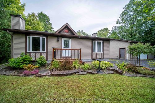 1127 Rollin Rd, Saint-Pascal-Baylon, ON, K0A3N0 | Card Image
