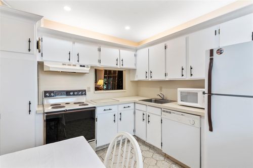 308-3150 Holiday Springs Blvd, Margate, FL, 33063-5415 | Card Image