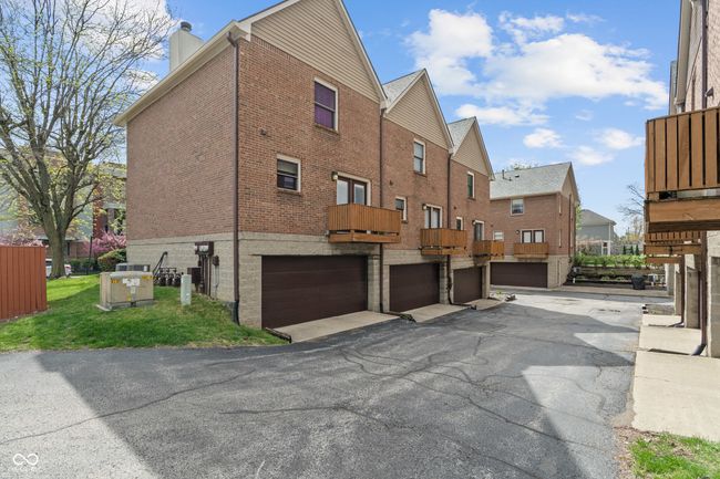 524 E 10 Th St, Townhouse with 2 bedrooms, 3 bathrooms and null parking in Indianapolis IN | Image 26