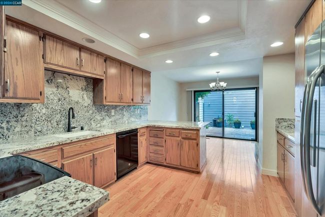 1056 Camino Verde Cir, Townhouse with 3 bedrooms, 4 bathrooms and 2 parking in Walnut Creek CA | Image 16