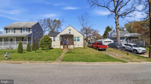 6404 Oliver St, RIVERDALE, MD, 20737-2535 | Card Image