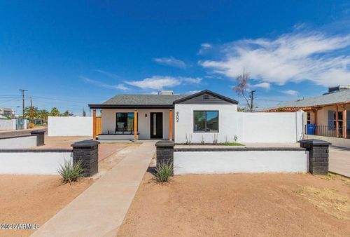 902 E Fairmount Ave, Phoenix, AZ, 85014-4709 | Card Image