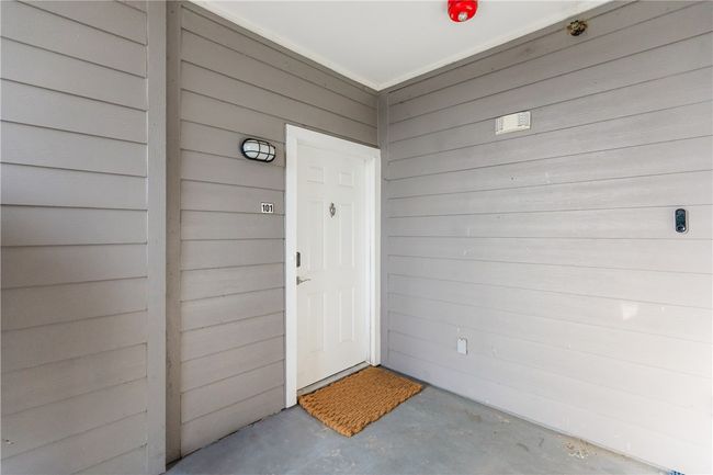 Entrance to Unit 101 | Image 6