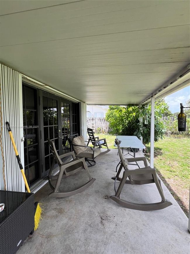 8230 Nw 15 Th St, House other with 3 bedrooms, 1 bathrooms and null parking in Pembroke Pines FL | Image 28