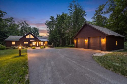 39 Snowy Owl Rd, Plymouth, VT, 05056-4403 | Card Image