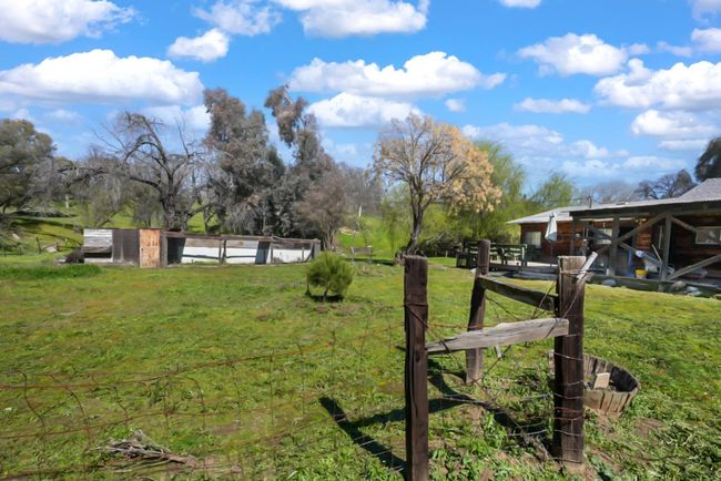 38289 Road 415, House other with 3 bedrooms, 2 bathrooms and null parking in Raymond CA | Image 63