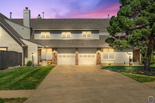5612 Sw Foxcroft Cir S, Topeka, KS, 66614-4055 | Card Image