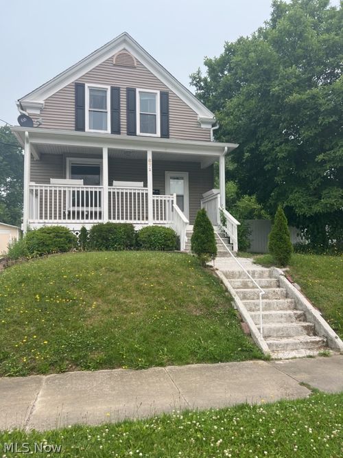 671 Kling St, Akron, OH, 44311-1767 | Card Image