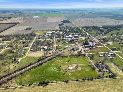 309 N 5th St, Walker, MO, 64790-9201 | Card Image