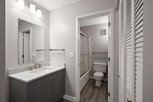 APT-409 - 10411 Cedar Lake Rd, Condo with 2 bedrooms, 2 bathrooms and null parking in Minnetonka MN | Image 23