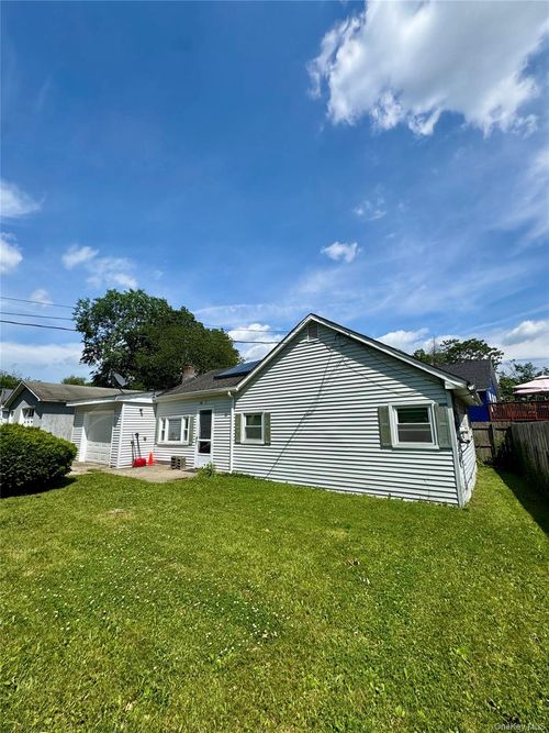 121 Brookline Avenue, Middletown, NY, 10940 | Card Image