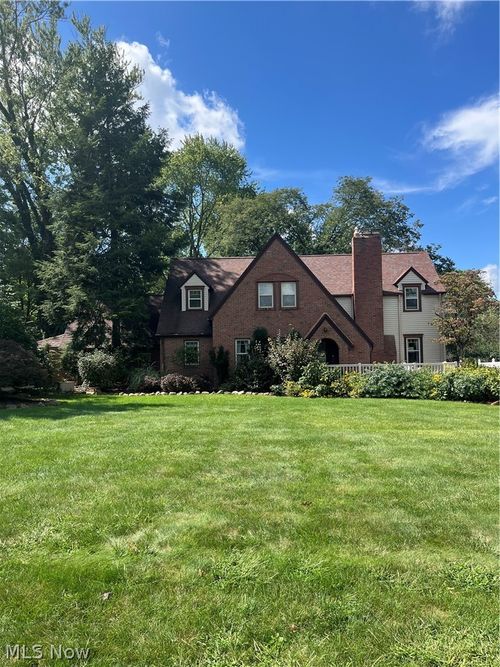 6922 Youngstown Pittsburgh Road, Poland, OH, 44514 | Card Image