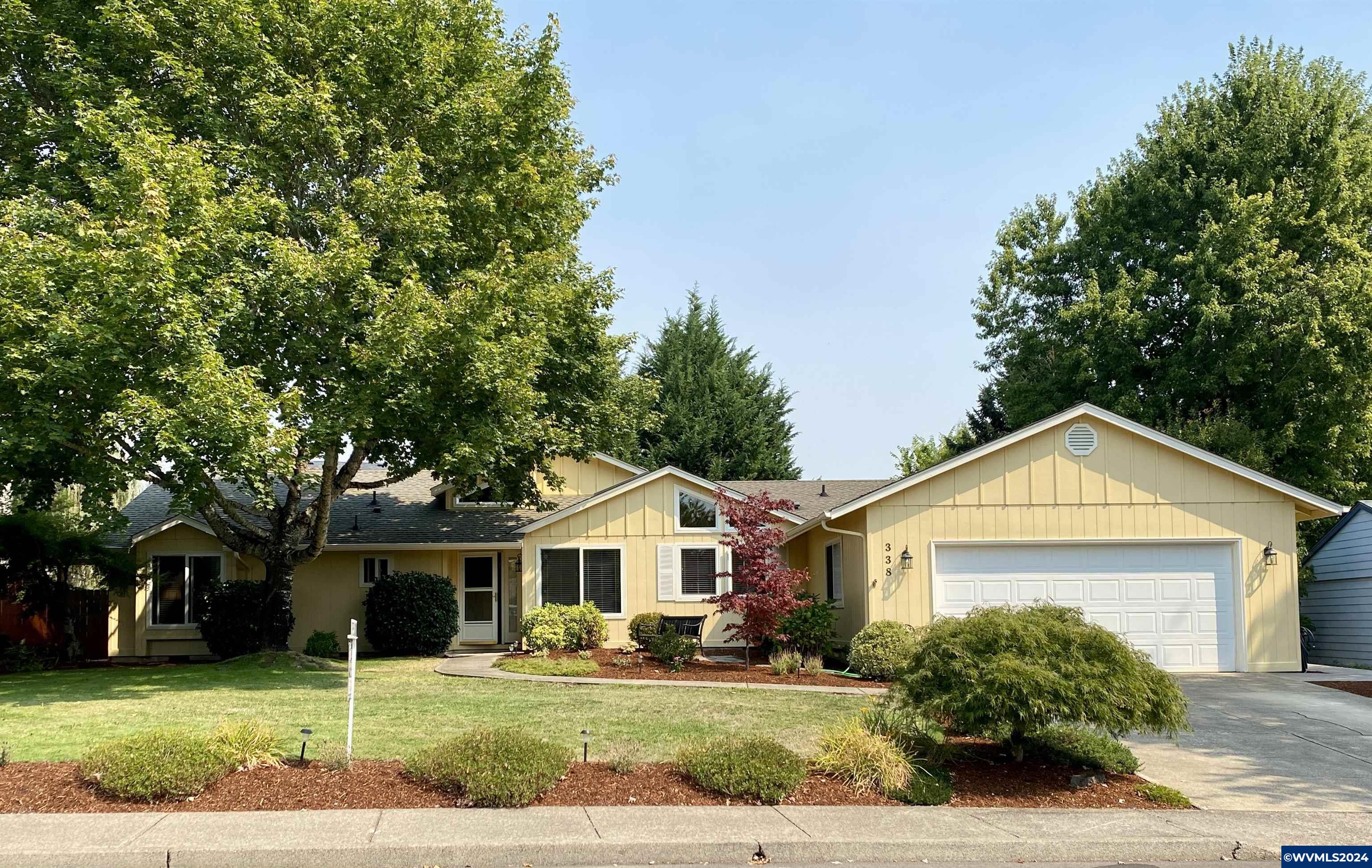 Hillcrest Dr, Dallas, OR 97338